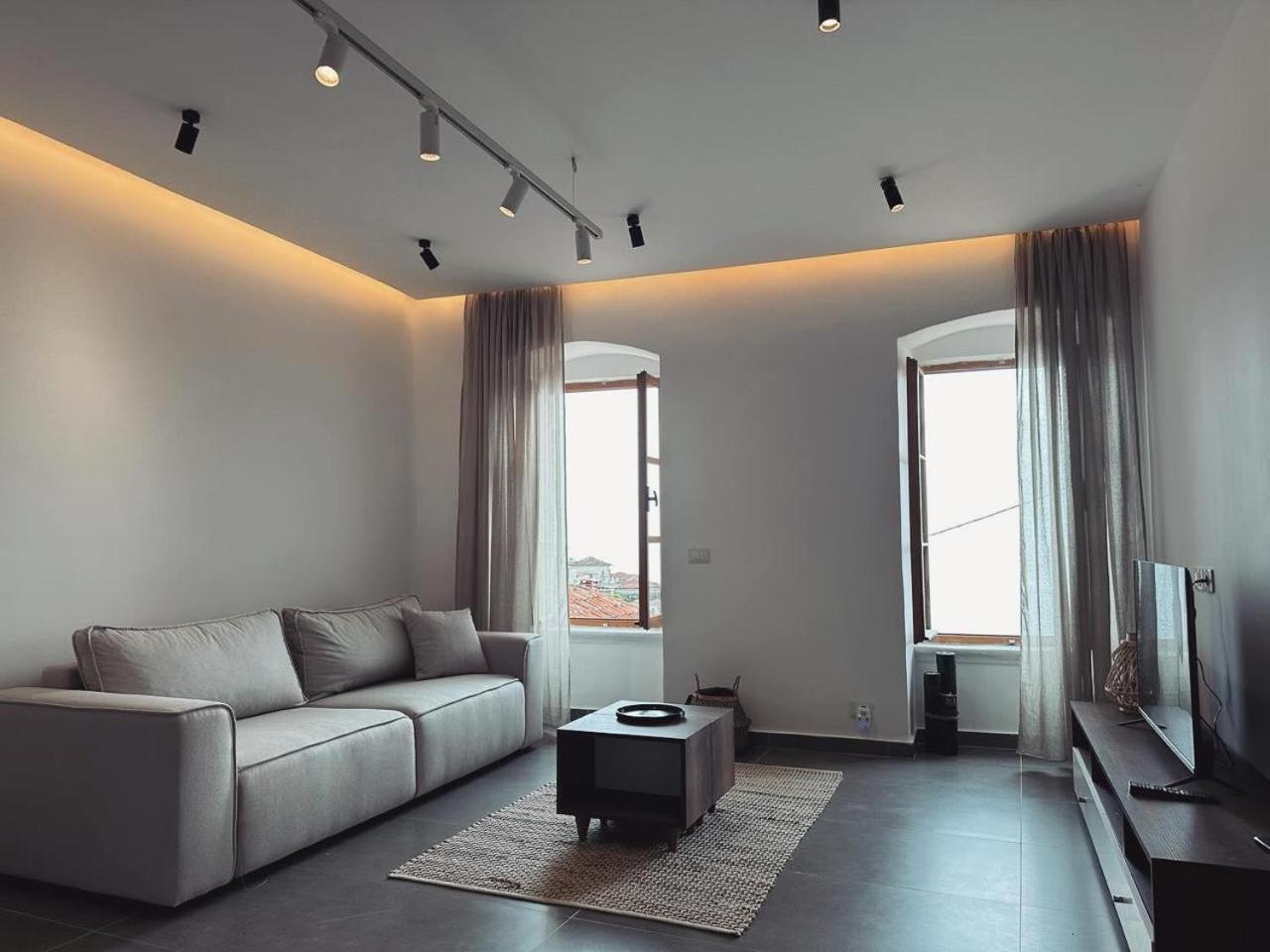 Lion'S Villa Vlorë 外观 照片
